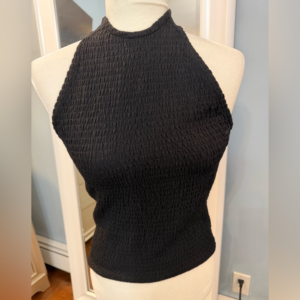 Black Sleeveless Women's Top